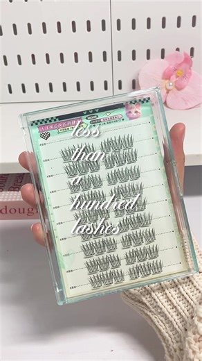 Pretty lashes for less than a hundred pesos is such a steal😉 #eyelashes #koreanlashes #clustereyelashes #clusterlashes #gluefreeeyelashes