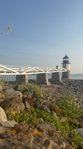 Visited the lighthouse where this scene in Forest Gump was shot! I was trying to figure out where to cut the video and audio off at, and heard that ending and CRACKED up. I obviously had to leave it in. Also, fun fact: that’s the most I’ve jogged in like well over a year lol. Ya girl HATES running. I did it all for you, people on social media who see this. You’re so very welcome. Anyways, Maine’s coast has been so pretty, I can’t wait to keep exploring this region! Until my next dumb reel, ✌️ #f