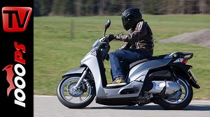 Video: 2015 Honda SH300i Test | A2 - 48PS Einsteiger Motorräder