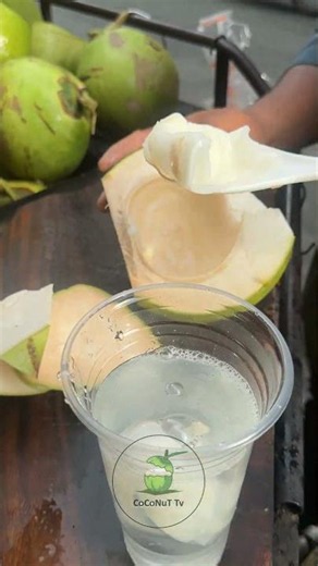 Amazing Freestyle Coconut Cutting Skills
