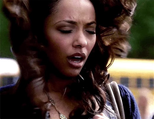 Bonnie Bennett 🔮🪬 New video format, I'll be releasing the old one too. What do you think? Should I keep making videos like this? If you want to continue making gif edits, let me know who you'd like to see!! 😜💕 #thevampirediaries #tvd #bonniebennett #katgraham #gif