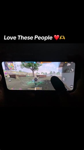 ১০ টা ম্যাচ স্টার্ট দিলে ৭-৮ টা ম্যাচ এ যে সবাই চিনতেছে এটা ই ইচ্ছা ছিল , মোবাইল এর একদম ফেয়ার গেম খেলে এই পজিশন গর্ব ত হবেই ,আপনাদের প্রতি আমার অনেক ভালোবাসা যে আপনারা এখনো মোবাইল প্লেয়ার কে ভালোবাসেন , আমার চুরি করা লাগেনা ,প্যানেল লাগেনা যাদের বোঝার তারা বুঝে কারন দেখেন আপনি যত বড় ফেরেসতা ই হন আপনার জীবনে কেও আপনাকে পছন্দ করবে কেও আপনাকে হেট করবে এটাই বাস্তব ,কেও কখনোই সবার প্রিয় হতে পারবেনা ❤️🫶 #CapCut #freefirethofficial #ff_lover #ff #foryourpage #foryourpagechallenge #tradings #stopm