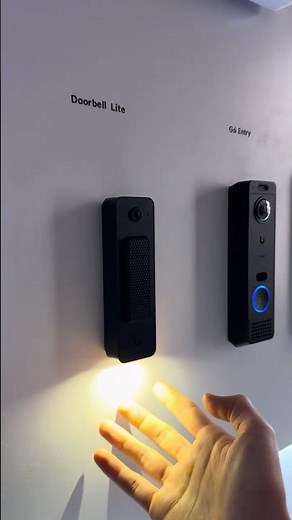 New UniFi doorbells. I like having a button rather than a touchscreen doorbell (G3 Reader Pro)