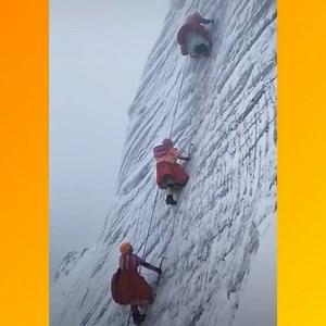 Only in Bolivia! Climbing, portering on the high peaks in the Andes, to cholitas wrestling; it’s women on the move, changing up the roles in Bolivian society💪 | Mountain Madness
