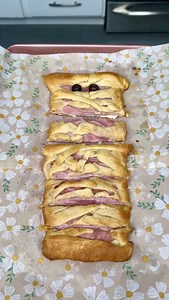 Halloween Ham and Cheese Mummy Sandwich | Drew Cooks