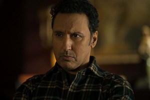 Evil - How to Split an Atom (S04E01) (2024) | ČSFD.cz