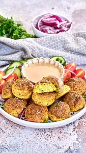 Had to make these keto falafel balls again… and yep, still just as good 😍 Crispy outside, soft and herby inside, and totally hit the spot. Honestly, if you’re eating low-carb and haven’t tried these yet—you’re missing out. So good in wraps, bowls, or straight off the pan 🙌💚 #KetoFalafel #LowCarbEats #HomemadeGoodness #EasyHealthyRecipes | Low Carb Spark