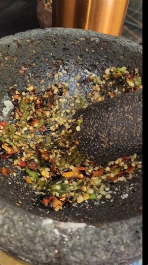 Spicy and flavorful molcajete salsa 🌶️🔥