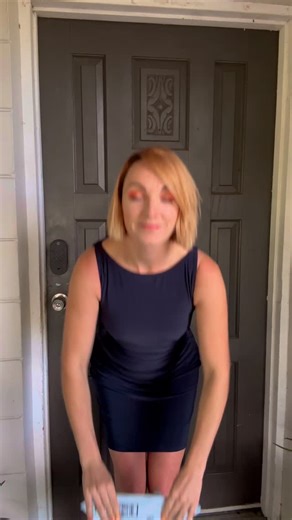 This one-touch mechanism from @iottie easily secures your #phone to your dashboard or windshield 🚘 📱 The suction cup for attachment is #reusable so you can take it with you in rental vehicles 🚙 and while traveling ✈️ Fully adjustable to fit most phones and angles 👏🏼 Also equipped with a magnetic cord organizer 🧲 to keep your charger from falling down or getting tangled 🔌 Available on #amazon 🎁 @iottie @stackinfluence #iottie #iottiepartner #Treker #TrekerMagneticTravelMount #MagSafe #iph