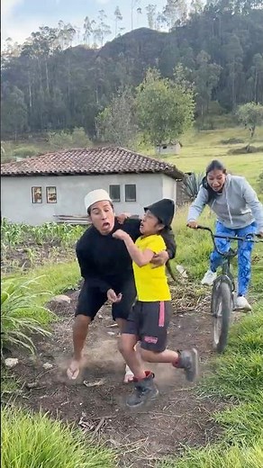 He lost his mind over a peach #comedy