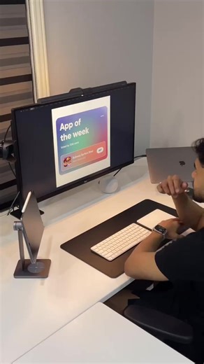 How to animate Gradient Card Using Figma by Extee Design Follow Artistry Media Ui & Ux Tips | Artistry Media Ui & Ux Tips
