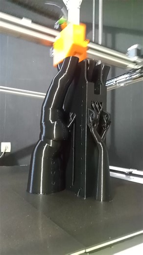 Bonsoir, réplique de calibre 50 taille réelle en cours, service d' impression grand format. Reproduction pour reconstitution, cosplay , et autres. Pour toutes demandes ou devis contacter moi par message privé | Nordhal Catillon