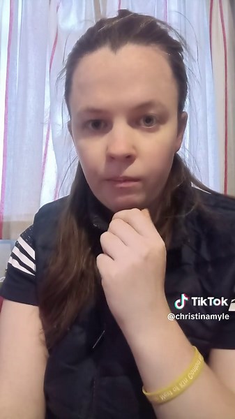 blind react #fyp #learnenglishwithchristina #blindreact