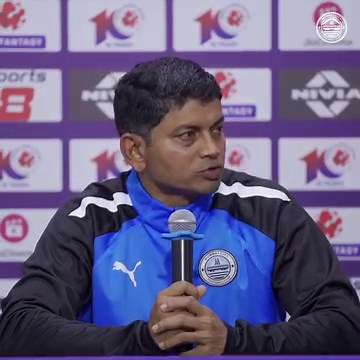 Coach Anthony Fernandes delved into #TheIslanders’ incredible team performance to achieve a convincing victory in #BFCMCFC 🗣️ Head here for the full post-match press conference: https://youtu.be/7oFVzheTzgs #ISL10 #AamchiCity 🔵 | Mumbai City FC