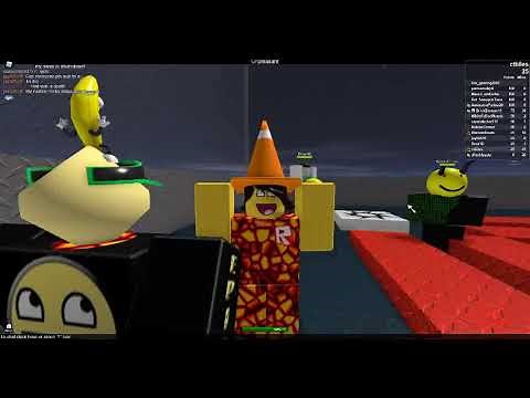 Playing RetroStudio with friends! (ROBLOX)