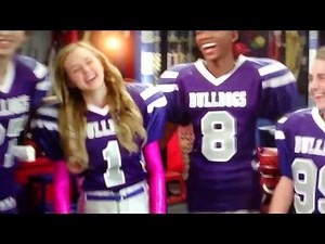 Bella and the bulldogs- theme song