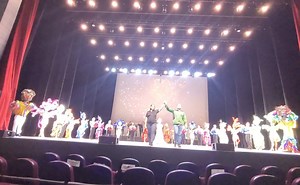 La alegría y el folclor del pueblo sinaloense se manifestó en todas sus formas en el Teatro Ingenio