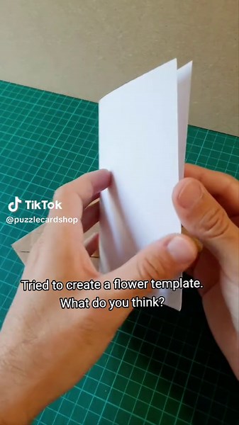 Simple Flower Pop-Up Design Tutorial
