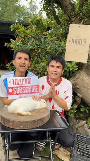 Please help Ronaldo and Messi rescue the poor rabbit 🐰#kindness #messi #ronaldo