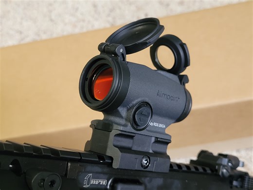 堪比原品的开箱体验 - 伽古复刻Aimpoint Duty RDS红点开箱 效果展示【4K】