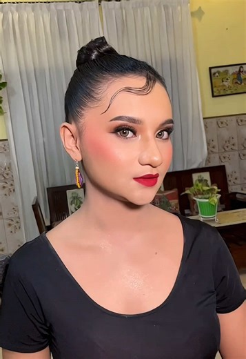 Bold Glam Makeup Look Tutorial