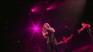 255K views · 16K reactions | Avril Lavigne - Girlfriend The Best Damn Tour, Live in Toronto, 2008 Avril Lavigne #avrillavigne #music #girlfriend | Ryan Ardi W | Facebook