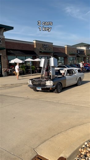 3 cars, 1 key #Porsche #classic #photoshoot #viral #trend #IranRevolution2026 #trump | Jakesimmons812