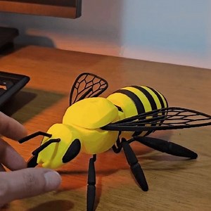🐝 Container Bee ➡️ 3D model: https://cults3d.com/:2244576 💡 Designed by 3dprintable_by_lucas | Cults.