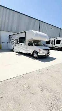 The PERFECT Family Class C Motorhome?! Thor Geneva 29VT