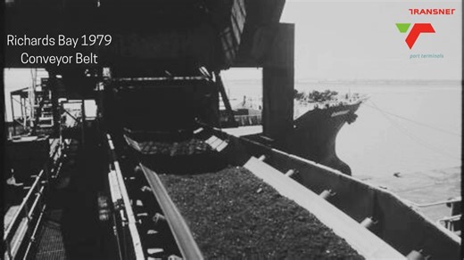 When the Richards Bay Terminal opened in 1976, it introduced a conveyor system unlike any other, designed to move millions of tonnes of coal seamlessly from rail tipplers, through vast stockyards, and onto waiting ships. Over time, this grew into a network of more than 50 km of belts, each up to 2.2 metres wide and travelling at speeds of 22 km/h. Nearly five decades later, Richards Bay’s conveyors remain one of the longest industrial systems in the world, a symbol of engineering foresight and i