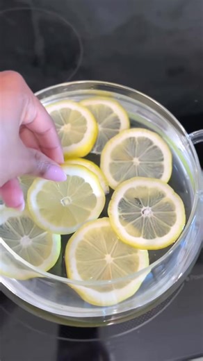Make your entire house smell like summer with this easy summer potpourri recipe💗✨ #summersimmerpot #smelllikesummer #homesmellsamazing | malloryhudsonxo