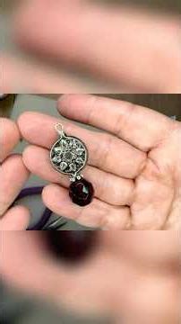 Easy DIY Beaded Earrings with Wire Wrap Loop #tutorial #diy #handmade