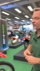 La moto que Kawasaki desarrolló para competir con la Suzuki DR650 y la Honda XR650L. Superior en todo frente a sus rivales pero no logro su objetivo y desapareció en el 2001z | Daniel Fernandez 18