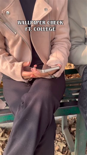 hadiya mir on Instagram: "This trend in college. #wallpapertrend"