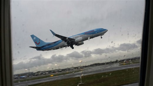 Thomsonfly flight 3894 and the sudden climb that shocked everyone on board