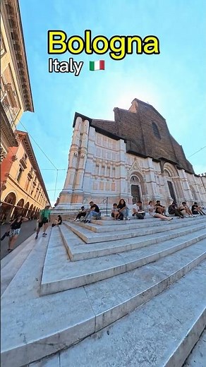 6 BEST Places to visit in Bologna Italy: [4K]