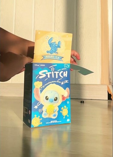 Unboxing a Stitch Labubu #miniso #stitch #labubuunboxing #urfavshop