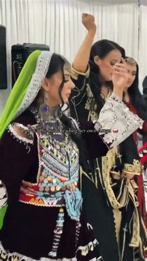 Afghan Bride Dance in a Wedding #afghandance #afghanweddingdance #newafghandance #viralafghandance