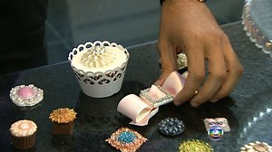 Chefe ensina a fazer doces em forma de joias que são sucesso em festas de casamento