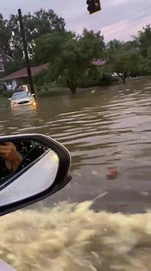 A passenger's video shows major flooding along Colorado Boulevard near the Denver Zoo from this evening. Latest details: bit.ly/3A4Hoav (📹: Jay G Savss) | Denver7