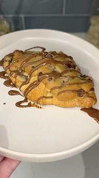 viral chocolate chip croissant cookies recipe 🍪🥐 #shorts #easydessert #easyrecipe #viralrecipe