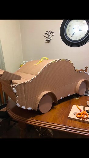 DIY Lightning McQueen Pinata Template | Car Themed Fiesta