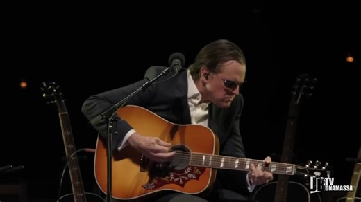 Joe Bonamassa Official - "Trouble Town" - Live At Radio City Music Hall Follow or stream Joe here: https://joeb.me/FolloworStreamJB | Joe Bonamassa