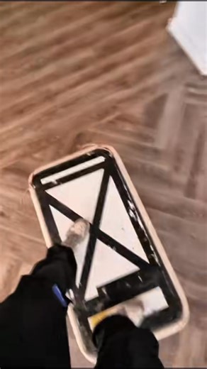 Come explore Swindon's famous abandoned hotel with us, now used for police training. Footage from early 2025 #urbex #urban #abandoned #abandonedplaces #urbanexploration | Dee Explores