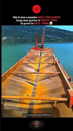 The Self-Unloading Hopper Barge Mechanism ⛴️