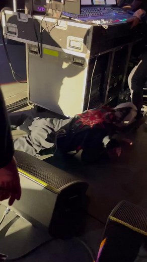 acho que ele queria assustar o cara kkkkkk #slipknot #michaelpfaff #fy #foryou #fyp