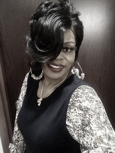 The song says " He's been a bridge over troubled waters"🎶🎶🙌🏾🙌🏾 #SundayService #GodDontPlayAboutMe | Lisa Brooks