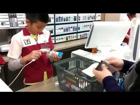 「7-ELEVEn一日店長體驗營」結帳操作收銀機