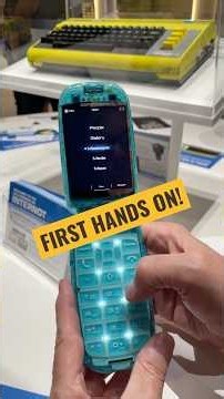 Exclusive: First OS Walkthrough - Commodore Callback Flipphone #beta #gamescom #y2k #digitaldetox