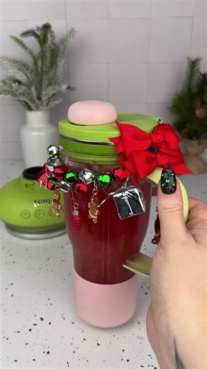 Ninja Kitchen on Instagram: "Emotional support tumbler turns festive. 🎄❤️ #NinjaBlendBoss"